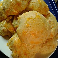 A picture of Corn cheddar cheese biscuits.