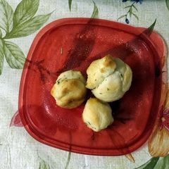 A picture of Garlic Knots.