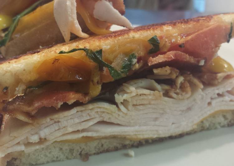 Recipe of Speedy Bacon turkey melt