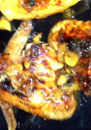 A picture of sweet and spicy wings.
