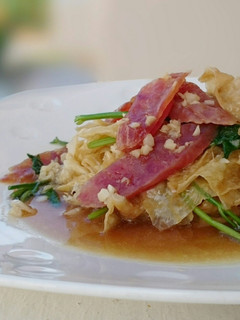 A picture of Chinese Sausage And Beancurd Skin In Chicken Broth.