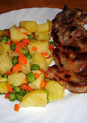 Una foto de Filete de paleta de cordero con guarnición