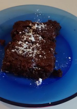 A picture of Chocolate almond brownie.