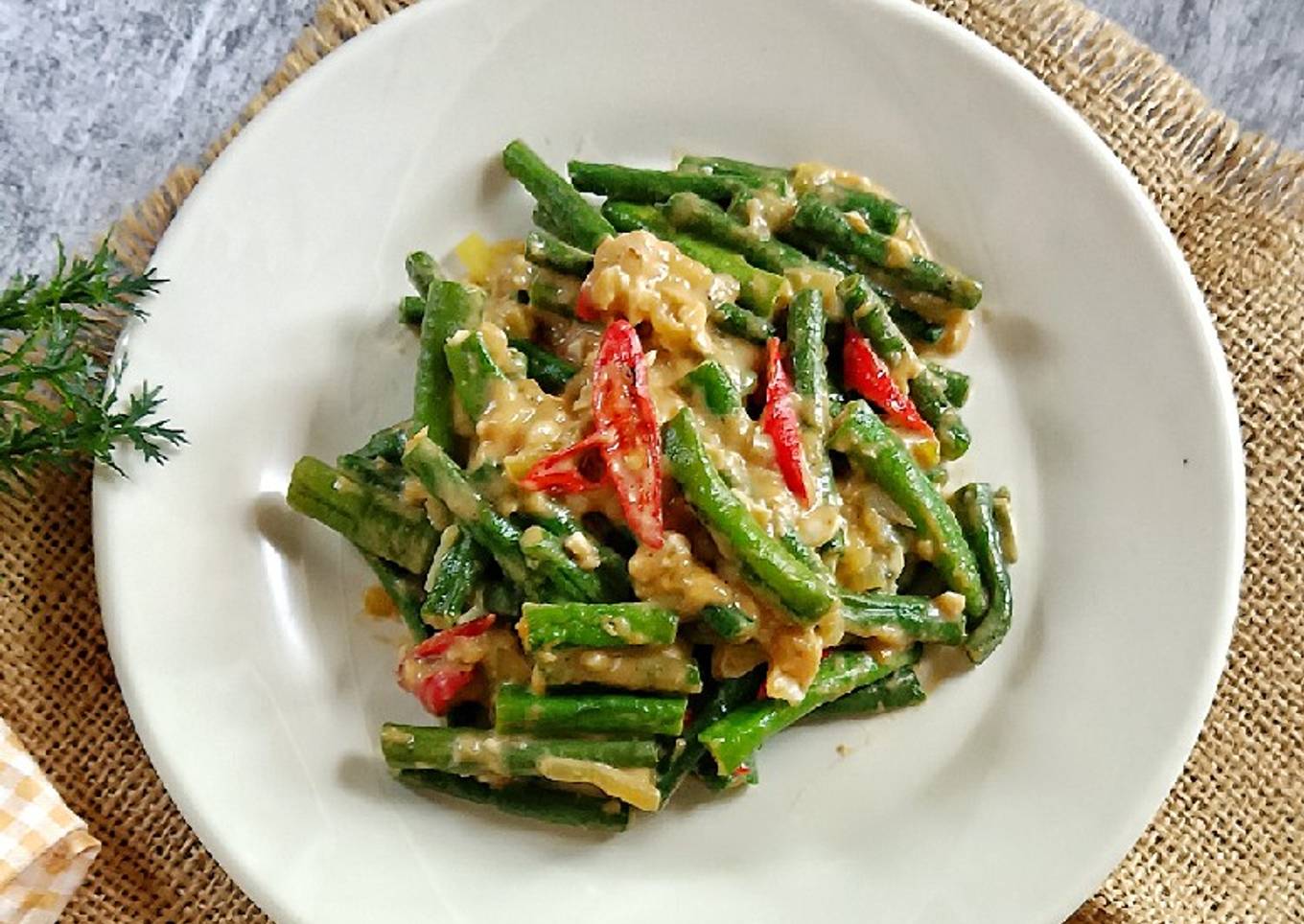 Tumis Kacang Panjang Telur Asin