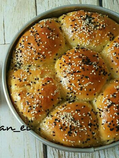 Foto resep Roti Sobek Isi Coklat Wijen (Fluffy Chocolate Bread)
