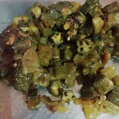 A picture of Onion bhindi.