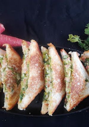 A picture of THOUSAND ISLAND GRILLED sandwich.