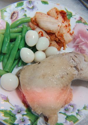 Hình của món Eat clean với đùi gà.