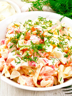 Una foto de Ensalada de verano con Allioli