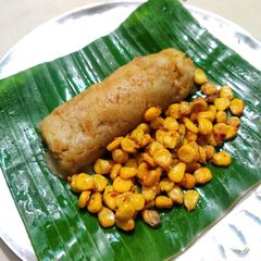 A picture of Moong Dal Halwa and Crispy Corn.
