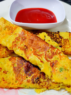 A picture of Chana flour pudla.