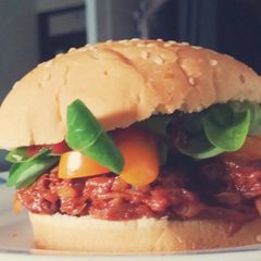A picture of Jackfruit Pulled "Pork".