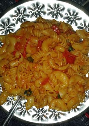 मैकरॉनी (macaroni recipe in Hindi) रेसिपी मुख्य फोटो