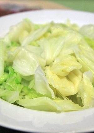 《好菜網》清炒高麗菜 的食譜成品照片
