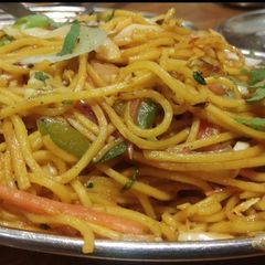 A picture of Chowmein.