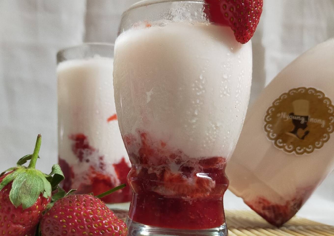 Korean Strawberry Milk