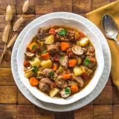 A picture of Potato and carrot soup.