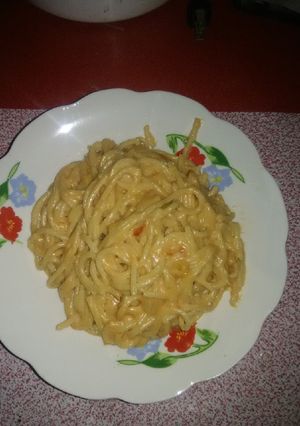 Una foto de Espaguetis con leche