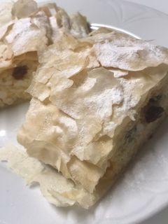 Túrós rétes réteslapból recept fotója