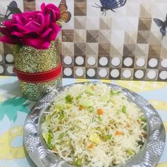 A picture of Chinese egg fried rice.