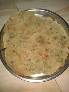 સોજી ના ચીલા (Sooji Chila Recipe in gujarati) રેસીપી મુખ્ય ફોટો