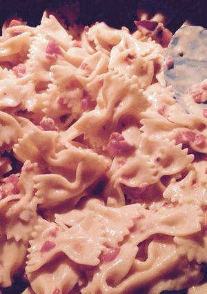 A picture of Picky Kids That Love Mac N Cheese.