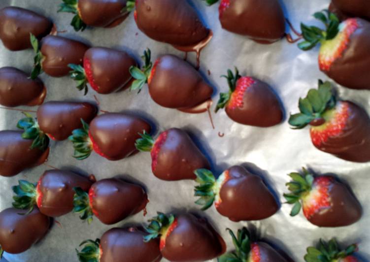 Simple Way to Prepare Favorite Chocolate Covered Strawberries