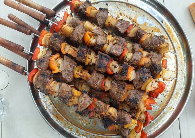 Nos 6 Meilleures Recettes de Brochettes de Boeuf