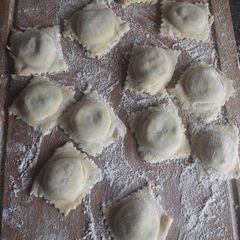 A picture of Ravioli Bolognese with beef or quorn.