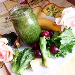 A picture of Salad smoothie.