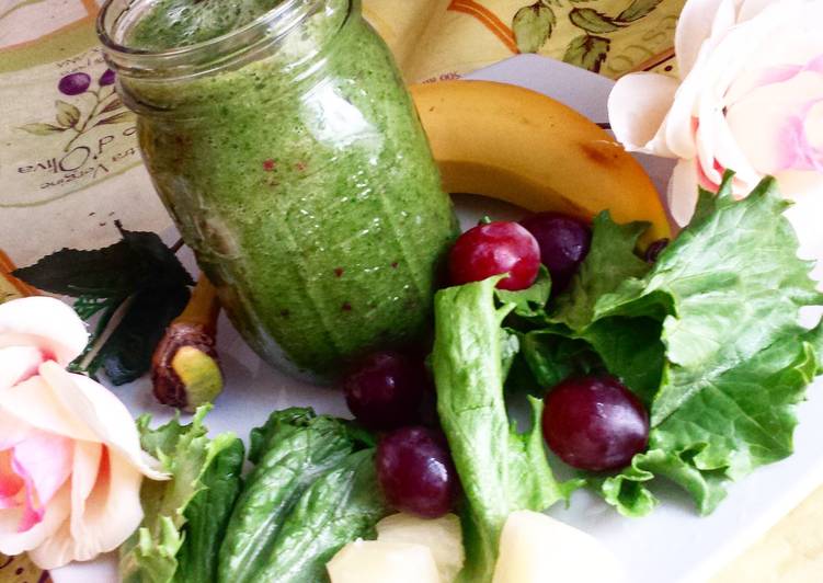 Steps to Prepare Any-night-of-the-week Salad smoothie