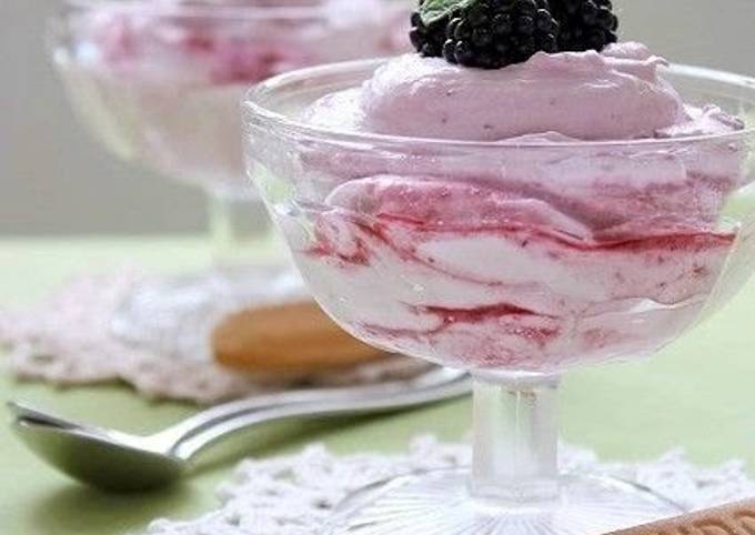 Recipe of Speedy English Dessert: Blackberry Fool