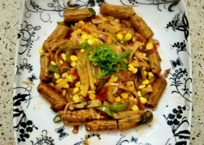Step-by-Step Guide to Make Super Quick Homemade Zingy pepper chicken sausages &amp; sweet corn