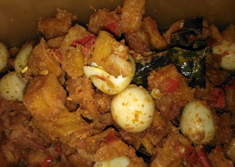 Resep Sambal goreng kentang telur puyuh yang Sempurna