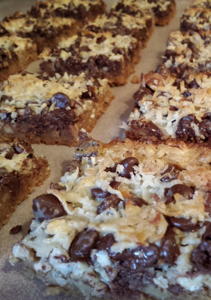 A picture of ▪Hello Dolly Bars▪.