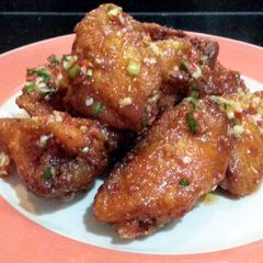 A picture of Chinese Buffalo WingsWith Thai Sweet Chili Flavour.