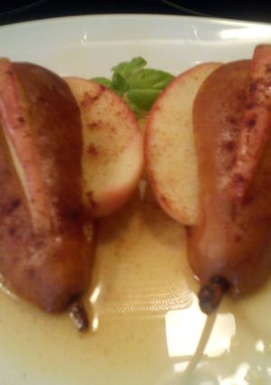 A picture of Sunshine's pear apple fans.