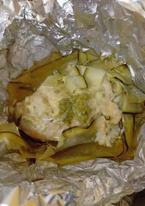 Alufóliában sült cukkinis csirkemell recept fotója