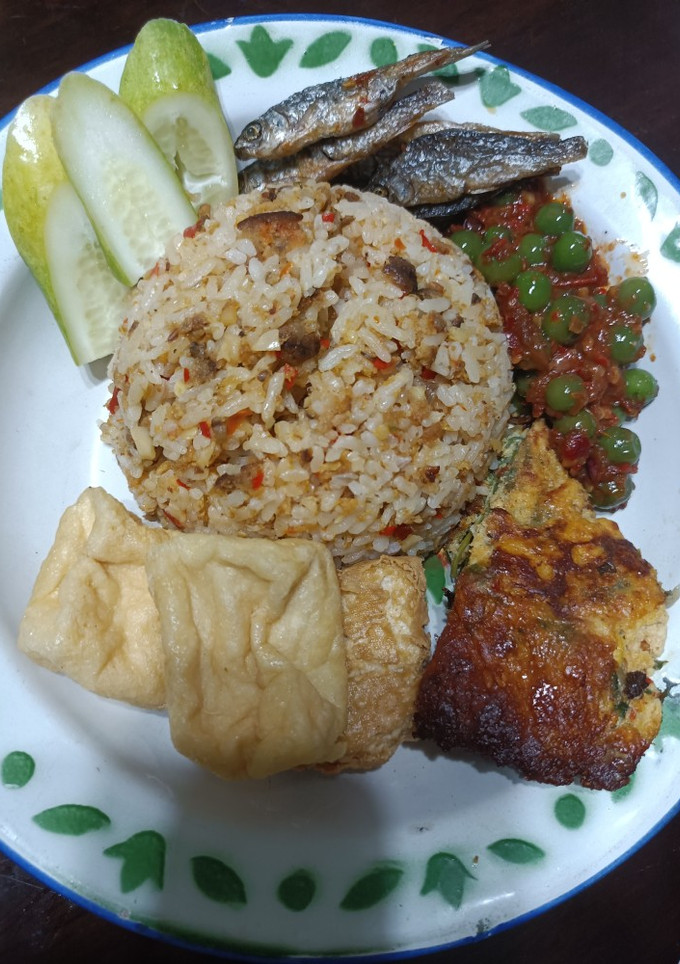 Foto resep Nasi tutug Oncom sambal Leunca