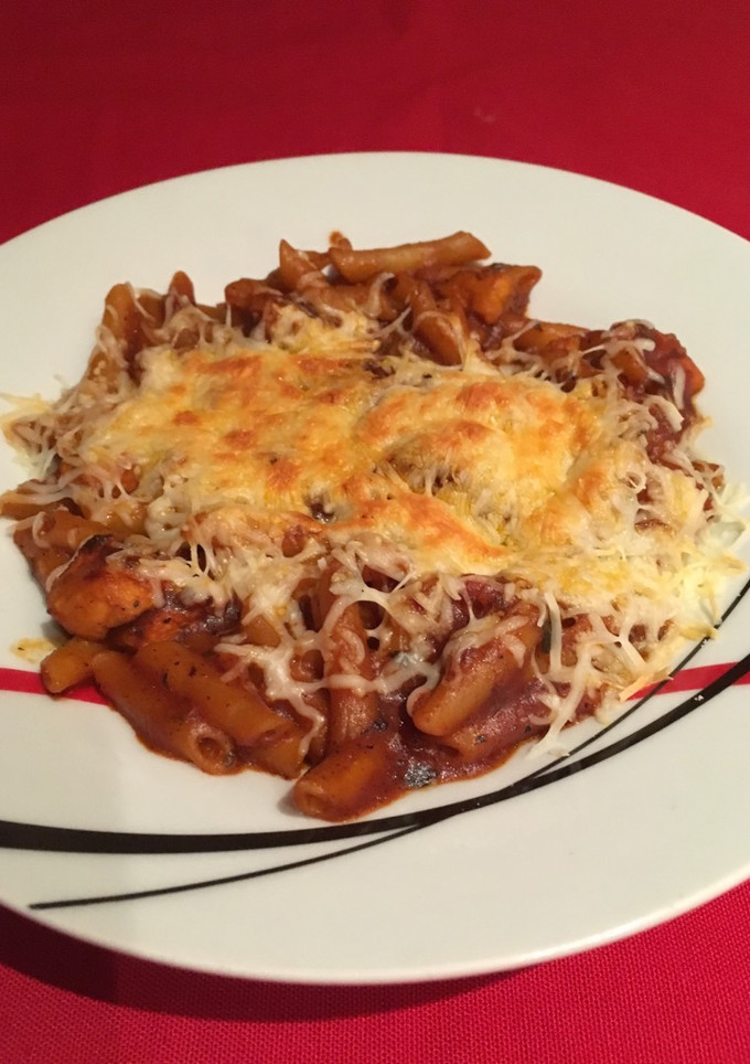 Una foto de Macarrones a la boloñesa