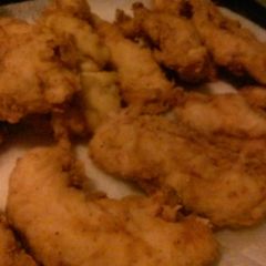 Fried chicken tenders A picture of Fried chicken tenders.