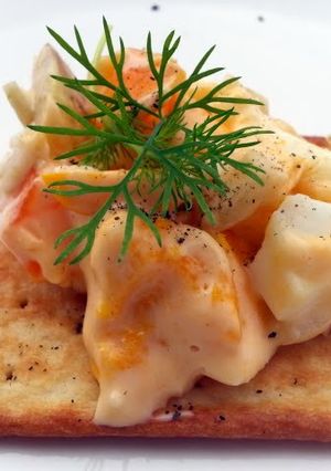 A picture of Cheesy Egg And Fennel Snack.