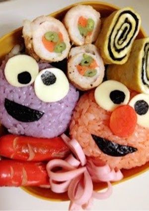 A picture of Easy Elmo Character Bento.