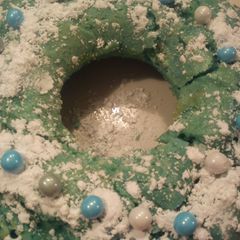 A picture of "Frozen" cake.
