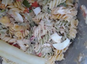 Foto principal de Ensalada de pasta con salsa rosa