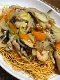 Crispy Noodle Stir-Fry with Lots of Vegetables (Sara Udon)
