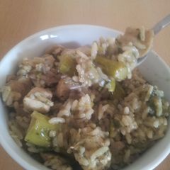 A picture of Chicken Risotto with Asparagus & Mushrooms.