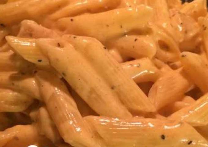 Recipe of Ultimate Buffalo chicken pasta