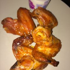 A picture of EZ Hot Wings.