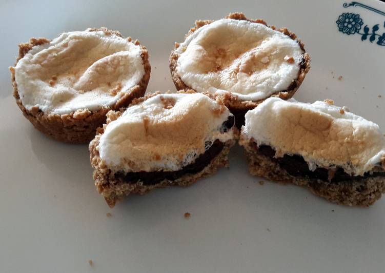 Recipe of Any-night-of-the-week S&#39;more Cupcakes